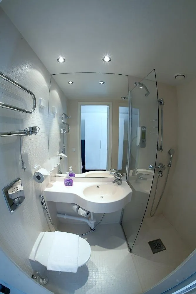 Forenom Aparthotel Helsinki Kamppi 3*,  Finland